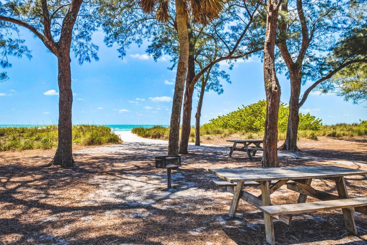 Bungalow E Bradenton Beach Exterior photo